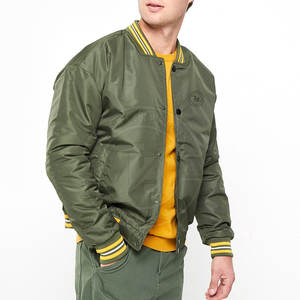 2024 Blouson aviateur décontracté à manches longues surdimensionné en polyester 100% de haute qualité pour hommes avec col montant en vente! - Product Image 1