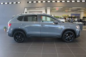 VOLKSWAGEN TAOS SEL FWD 2022 USADO, Volante a la Izquierda/Derecha - Product Image 2