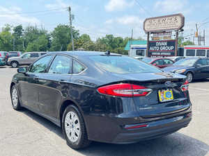 Ford Fusion S 2021 de Bajo Kilometraje, Tracción Delantera, Automático, Volante a la Izquierda, Asientos de Tela, Sistema de Navegación, Arranque Remoto, Techo Solar, Android Light - Product Image 5
