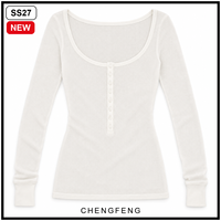 Haut Henley décontracté blanc en maille gaufrée à manches longues et col carré pour femme, avec logo personnalisé, fabricant OEM ODM