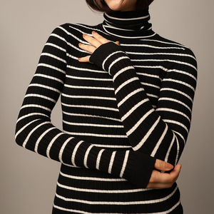 Sudadera de Cuello Alto de Invierno de Alta Calidad para Mujer, Poliéster/Algodón, Forro Polar Ligero y Transpirable, Impresión de Logotipo Personalizado en la Parte Delantera, OEM - Product Image 2