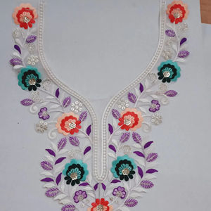 Collares bordados de moda OEM/ODM con diseño floral ideal para confección, proyectos de ropa de bricolaje - Product Image 1