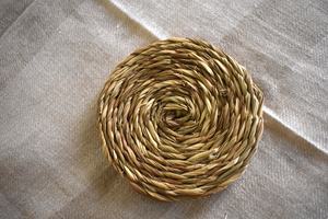 Fabriqué à la main écologique 4 "rond Sabai herbe caboteur ensemble carré à motifs moderne napperon pour cuisine salle à manger mariage thé Bar - Product Image 2