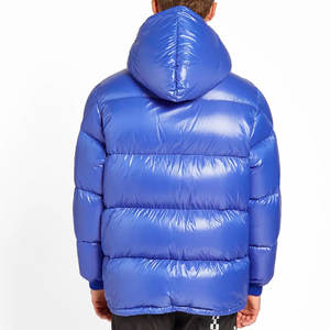 Veste bouffante à bulles brillante imperméable à l'eau personnalisée pour hommes col à capuche avec tissu en polyester brillant - Product Image 3