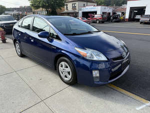 2010 usado To-yo-ta Pri_us Cuatro - Product Image 6