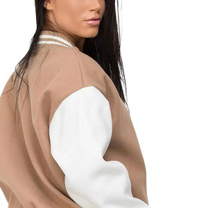 Chaqueta Universitaria de Béisbol para Mujer, Elegante, para Uso Casual, Chaqueta Universitaria Personalizada con Mangas de Cuero, Gran Venta - Product Image 4