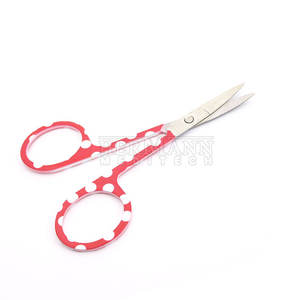 Ciseaux à cuticules ergonomiques HERMANN MEDITECH, en acier inoxydable, outil de soin des ongles, léger, écologique, pour usage en salon, sûr - Product Image 3