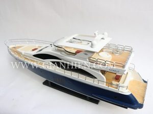 Gia Nhien Fabricant Approuvé Conception Personnalisée quantité minimale de commande Basse YACHT À MOTEUR AZIMUT 82-COQUE BLEUE PEINTE-BATEAU DE VITESSE EN BOIS - Product Image 4