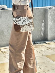 ชุดคลัทช์มือสุดหรูสายคาดลำตัวทำจากหนังวัวขนเฟอร์สินค้าใหม่ล่าสุดสินค้าใหม่ล่าสุด - Product Image 4