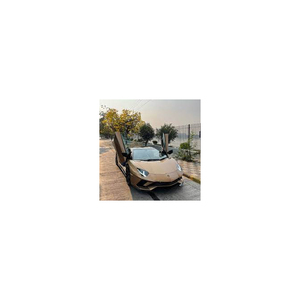 Lamborghini Aventador Pirelli Edition con estilo personalizado y marca exclusiva Pirelli. - Product Image 5