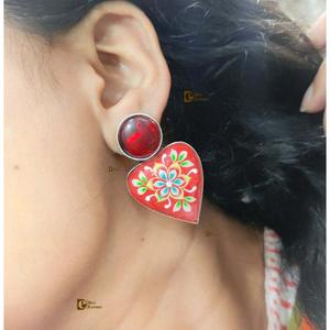 ต่างหูเพ้นท์ด้วยมือสีเงินพร้อม Monalisa หินของขวัญสำหรับงานปาร์ตี้แบบลำลองสินค้าเป็นกลุ่มทำด้วยมือ - Product Image 1