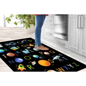 Tapis imprimé : Tapis éducatif alphabet pour la décoration de la chambre d'enfant, avec tapis moelleux à poils longs - Product Image 3