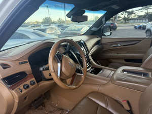 Usado 2017 C * adillac Escalade ESV Platinum - Product Image 3