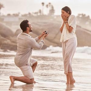 Boîte à bagues en bois à la demande boîte de support de bague de fiançailles avec boîte à bagues de mariage carrée pour les fiançailles de mariage - Product Image 6