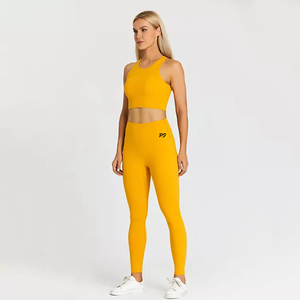 Ensemble de vêtements de yoga 2 pièces pour femmes, personnalisable avec logo, écologique, respirant, léger, réversible, pour le fitness, la salle de sport et le sport - Product Image 1