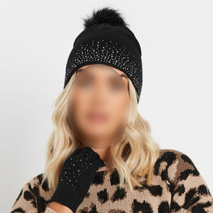 Vente en gros de bonnets d'hiver tendance à logo personnalisé, hautement respirants, chauds, unis, teints, tricotés, imprimés par des designers, unisexes, à profil bas - Product Image 4
