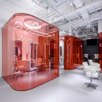 Vitrines d'exposition, Meubles de salon, Présentoirs LED, Mobilier d'extérieur, Présentoirs à parfums, Vitrines personnalisées pour maquillage et produits d'onglerie