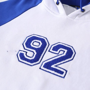 เสื้อฮู้ดผู้หญิงแบบมีฮู้ด แบรนด์ Custom zeta Sorority ผ้าฝ้ายฟลีซ ปักโลโก้ แขนเสื้อแบบแร็กแลน มีกระเป๋าหน้า เหมาะสำหรับฤดูหนาว - Product Image 5