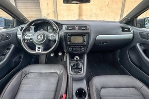 Volkswagen Jetta GLI 2012 Usado, Volante a la Izquierda/Derecha, Automático, OBA HN - Product Image 4