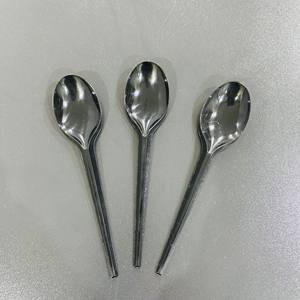 Échantillons gratuits Usine Prix le plus bas Jetable 15cm 2.3gr Cuillère en plastique Couleur personnalisée À emporter Restaurant Pique-nique Super Qualité - Product Image 2