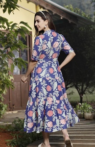 เดรสแมกซี่พิมพ์ลายดอกไม้สำหรับผู้หญิงคุณภาพสูงและเดรสทรงบานดีไซน์พิมพ์ลายมีสไตล์ | ชุดเดรสสตรีสำหรับใส่ไปงานปาร์ตี้ - Product Image 5