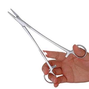 Soporte de aguja Mayo-Hegar de acero inoxidable, fórceps de 18cm, instrumentos quirúrgicos baratos, Nadeem Surgical Corporation - Product Image 1