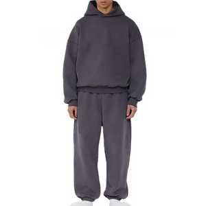 Nueva llegada mejor precio al por mayor Streetwear estilo hombres chándales Slim Fit personalizado OEM diseño Slim Fit hombres chándales - Product Image 5