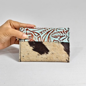 Porta Pasaportes de Cuero Genuino para Mujer, Nuevo, Multifuncional, Anti-Robo, con Grabado, Elegante, Estilo Étnico Vintage, de Lujo - Product Image 2