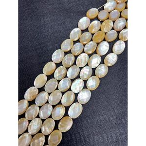 Chaîne de perles de coquillage ovales facettées - Perles en vrac - Product Image 1