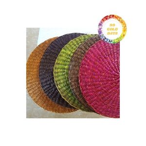 Alfombra de Pasto Marino Hecha a Mano en Vietnam, Ofrece Opciones de Color y Tamaño Personalizadas, Perfecta para Crear Espacios Confortables - Product Image 1