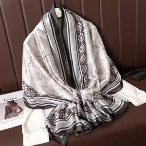 Robe Abaya pour femmes, nouvelle collection 2022, finition soie, foulard de créateur, luxe, grande taille, respirante, personnalisable, printemps été - Product Image 4