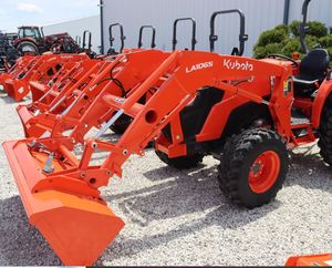 Tractores Kubota MX6000HST 2025 como nuevos con cargadores frontales en venta, con 63.4 caballos de fuerza - Product Image 4