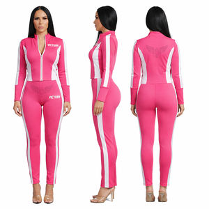 Ensemble de survêtement deux pièces rose personnalisé pour femme, veste courte zippée et leggings taille haute, vêtements de sport athleisure - Product Image 1