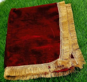 Napperon rectangulaire polyvalent Mehroon Velvet Thali Cover Table Spread Set de table Coaster Pooja Aasan for Deity Pooja Thal Cover - Product Image 2