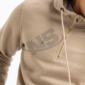 Conjunto de Sudadera con Capucha y Pantalones Cortos para Hombre, Estilo Casual, Diseño Deportivo, Pantalones Cortos con Cordón, Hecho a Medida en Pakistán - Product Image 3