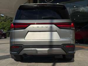 Promoción Relámpago: Lexus LX 600 2024, Auto Deportivo de Lujo 4x4 / Volante a la Derecha - Product Image 3