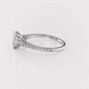 Bague de fiançailles en diamant de laboratoire certifié IGI, taille coussin, en argent sterling 925 massif avec accent baguette, bague de mariage - Product Image 2