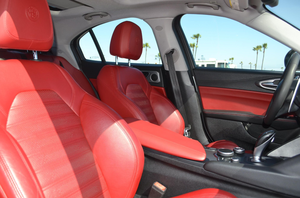 Voitures AlfaRomeo Giulia Ti Sport 2018 à vendre - Product Image 5