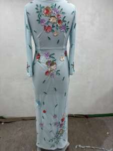 สวยงาม เลื่อมประดับด้วยลูกปัด เย็บปักถักร้อยมือ ยาวพื้น เส้นคอ V ชุดเดรสคลับขาดสูง ชุดเดรสราคาต่ํามาก - Product Image 5