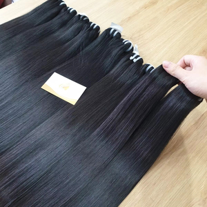 Vente en gros Remy vierge couleur naturelle droite pleine épaisseur 8-32 pouces trame de machine cheveux tissage extensions brut cheveux humains - Product Image 1