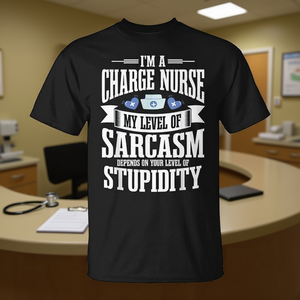 Camiseta para enfermeras: el nivel de sarcasmo depende de la estupidez. Regalo para enfermeras. - Product Image 3