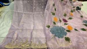 Designer moderne non cousu brodé à la main indien mode avant beaux costumes pour les femmes de Style traditionnel vêtements de fête en soie - Product Image 3