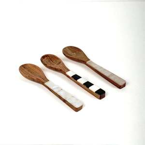 Cuillère en bois avec manche en résine Ensemble d'outils de cuisine en bois de mangue d'acacia naturel fabriqué en Inde - Product Image 3
