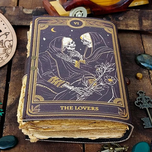 Journal Vintage en cuir pour amoureux de crâne, bord de décalcomanie Antique, livre de magie, livre d'ombres, Journal Wiccan - Product Image 1
