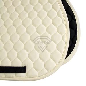 Ensemble d'accessoires d'équitation personnalisables de nouvelle conception 2026, tapis de selle en satin rose, doublure en polycoton, couverture de selle en mousse - Product Image 2