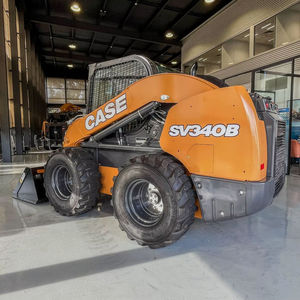 Chargeuse sur pneus CASE SV340B d'occasion, chargeuse compacte, pelle rétrocaveuse, machine de terrassement diesel pour la construction - Product Image 1