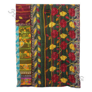 Manta India Kantha Hecha a Mano, de Algodón Gudari Estampado, Proveedor Oro, Venta al por Mayor para Hoteles - GD1040 - Product Image 2