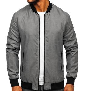 แจ็กเก็ตยีนส์สีดำสำหรับผู้ชายสไตล์เลตเตอร์แมนลำลองฤดูหนาวออกแบบได้ตามต้องการตกแต่งลวดลายและแขนเสื้อหนังย้อมสี - Product Image 5