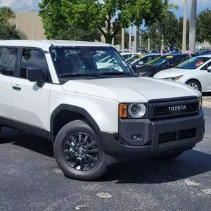 Nuevo/Usado 2025 Toyota Land Cruiser Prado Blanco, Cámara Trasera 360, Capacidad de Carga 31-40T, Emisión Diésel/Gasolina, Automático - Product Image 1