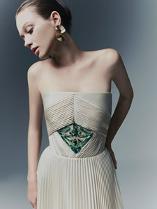 ชุดเดรส CELESTE _ ชุดเดรสหรูหราจากแบรนด์ท้องถิ่นเวียดนาม - Product Image 4